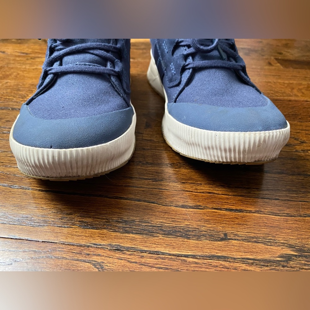 SOREL- Out N About Low Waterproof Sneakers Navy Women’s Size 8 natural rubber - Picture 4 of 16